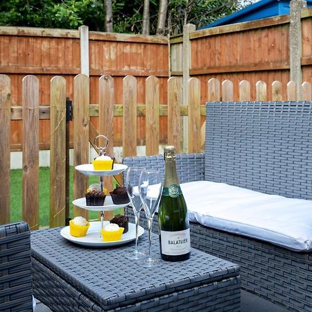 Yew Tree House Contractor / Family Home Free Netflix Fast Wifi Near Dudley/Birmingham Cradley Heath المظهر الخارجي الصورة