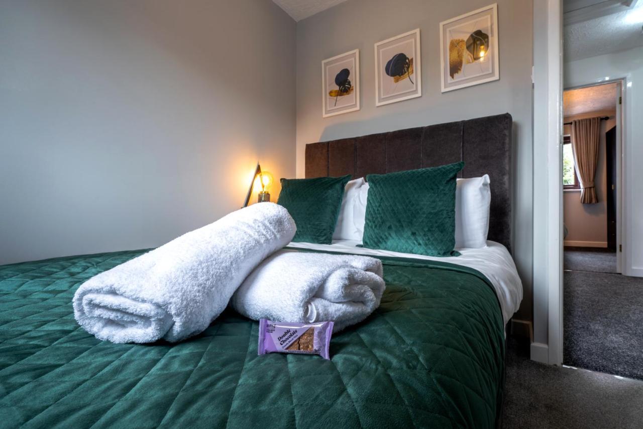 Yew Tree House Contractor / Family Home Free Netflix Fast Wifi Near Dudley/Birmingham Cradley Heath المظهر الخارجي الصورة