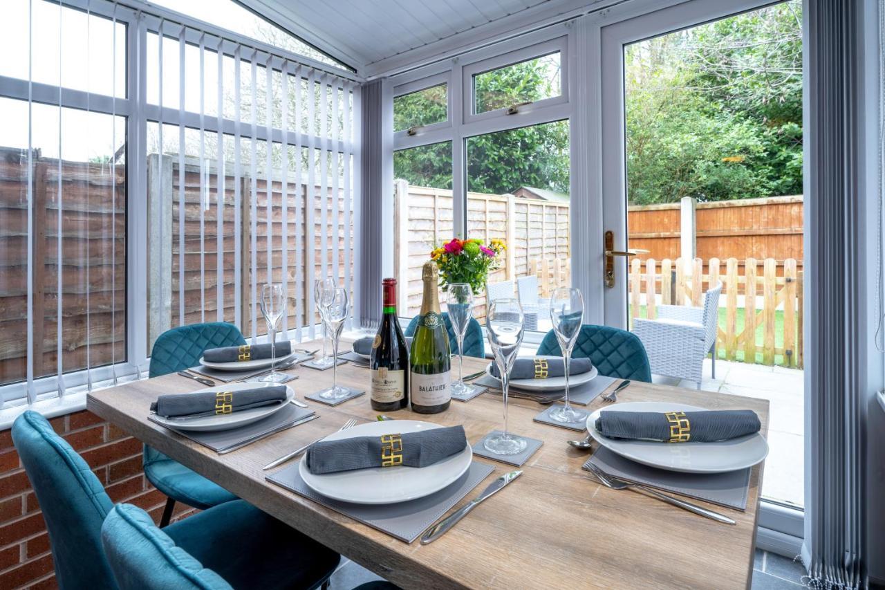 Yew Tree House Contractor / Family Home Free Netflix Fast Wifi Near Dudley/Birmingham Cradley Heath المظهر الخارجي الصورة