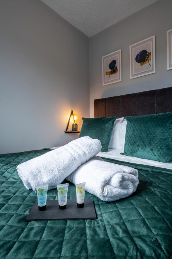 Yew Tree House Contractor / Family Home Free Netflix Fast Wifi Near Dudley/Birmingham Cradley Heath المظهر الخارجي الصورة