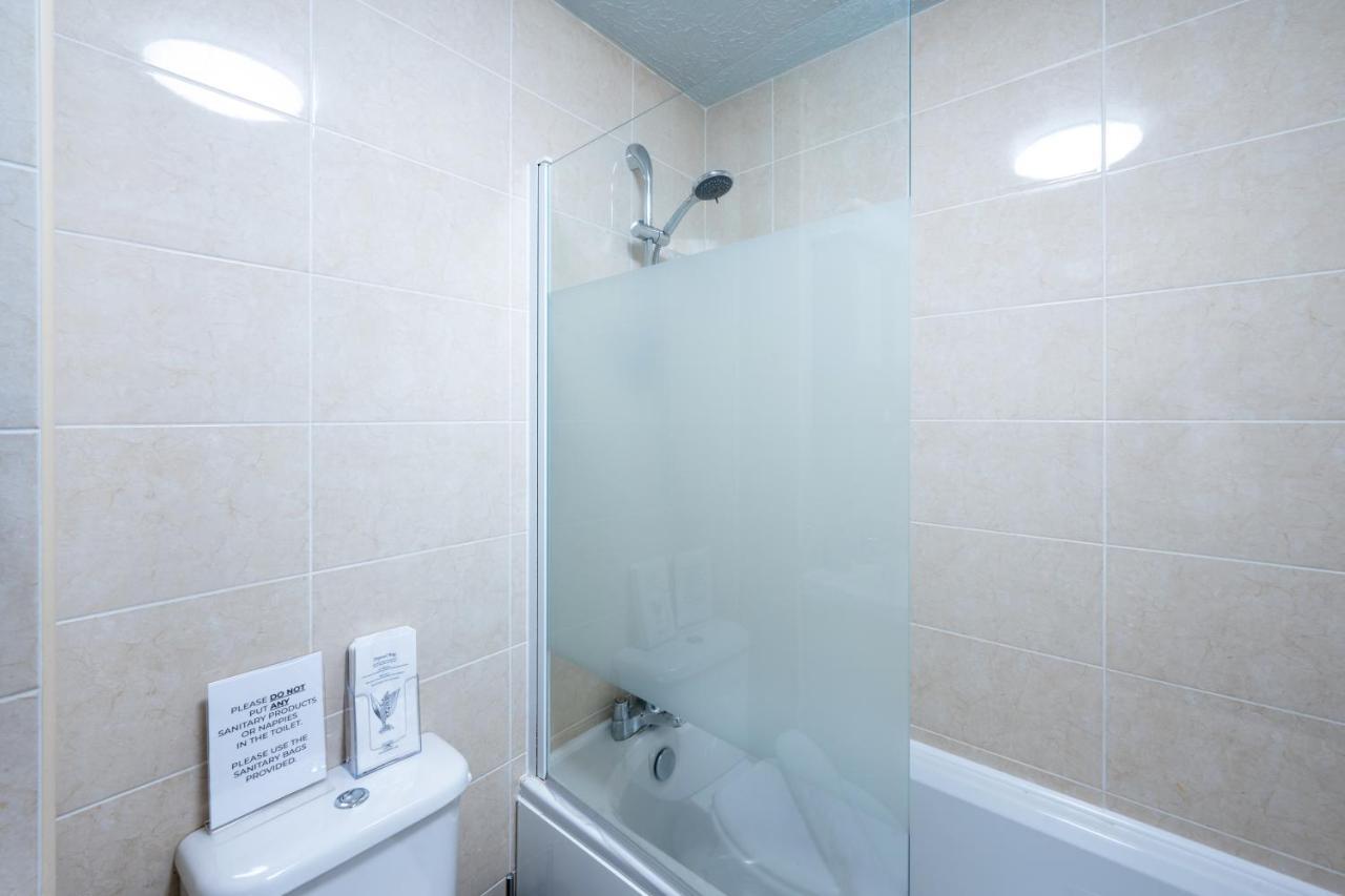 Yew Tree House Contractor / Family Home Free Netflix Fast Wifi Near Dudley/Birmingham Cradley Heath المظهر الخارجي الصورة