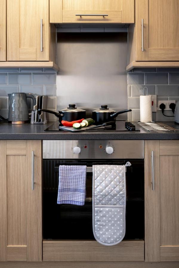 Yew Tree House Contractor / Family Home Free Netflix Fast Wifi Near Dudley/Birmingham Cradley Heath المظهر الخارجي الصورة