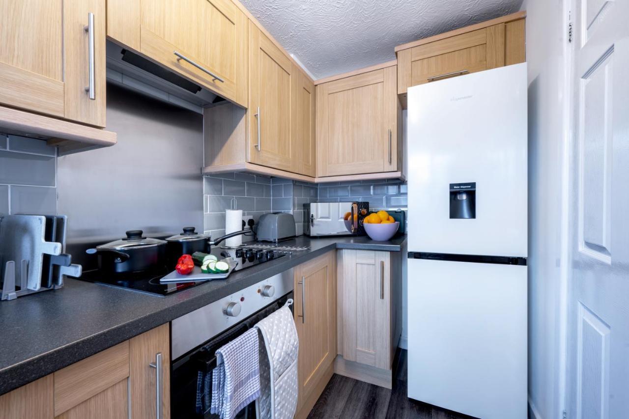 Yew Tree House Contractor / Family Home Free Netflix Fast Wifi Near Dudley/Birmingham Cradley Heath المظهر الخارجي الصورة