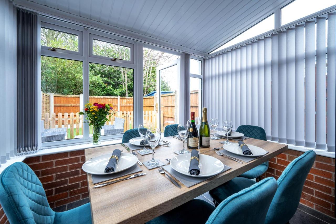 Yew Tree House Contractor / Family Home Free Netflix Fast Wifi Near Dudley/Birmingham Cradley Heath المظهر الخارجي الصورة