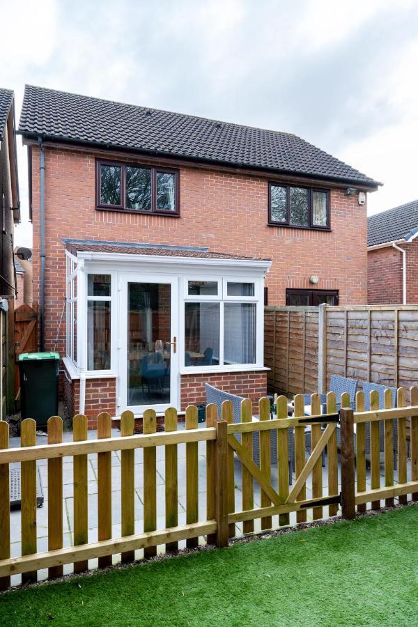 Yew Tree House Contractor / Family Home Free Netflix Fast Wifi Near Dudley/Birmingham Cradley Heath المظهر الخارجي الصورة