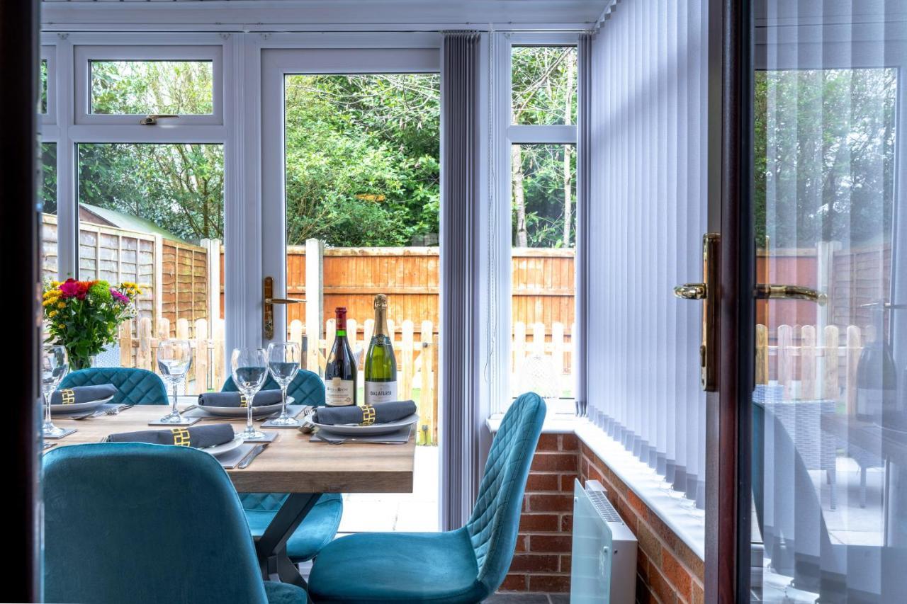 Yew Tree House Contractor / Family Home Free Netflix Fast Wifi Near Dudley/Birmingham Cradley Heath المظهر الخارجي الصورة